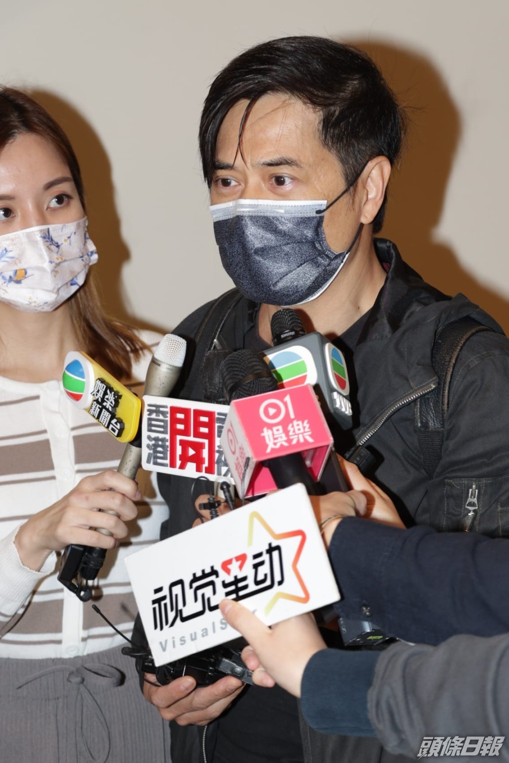 王維德於數月前曾與文君和朋友飯敍。